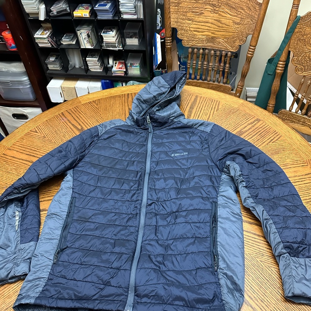 Mountain Gear Puffy Jacket